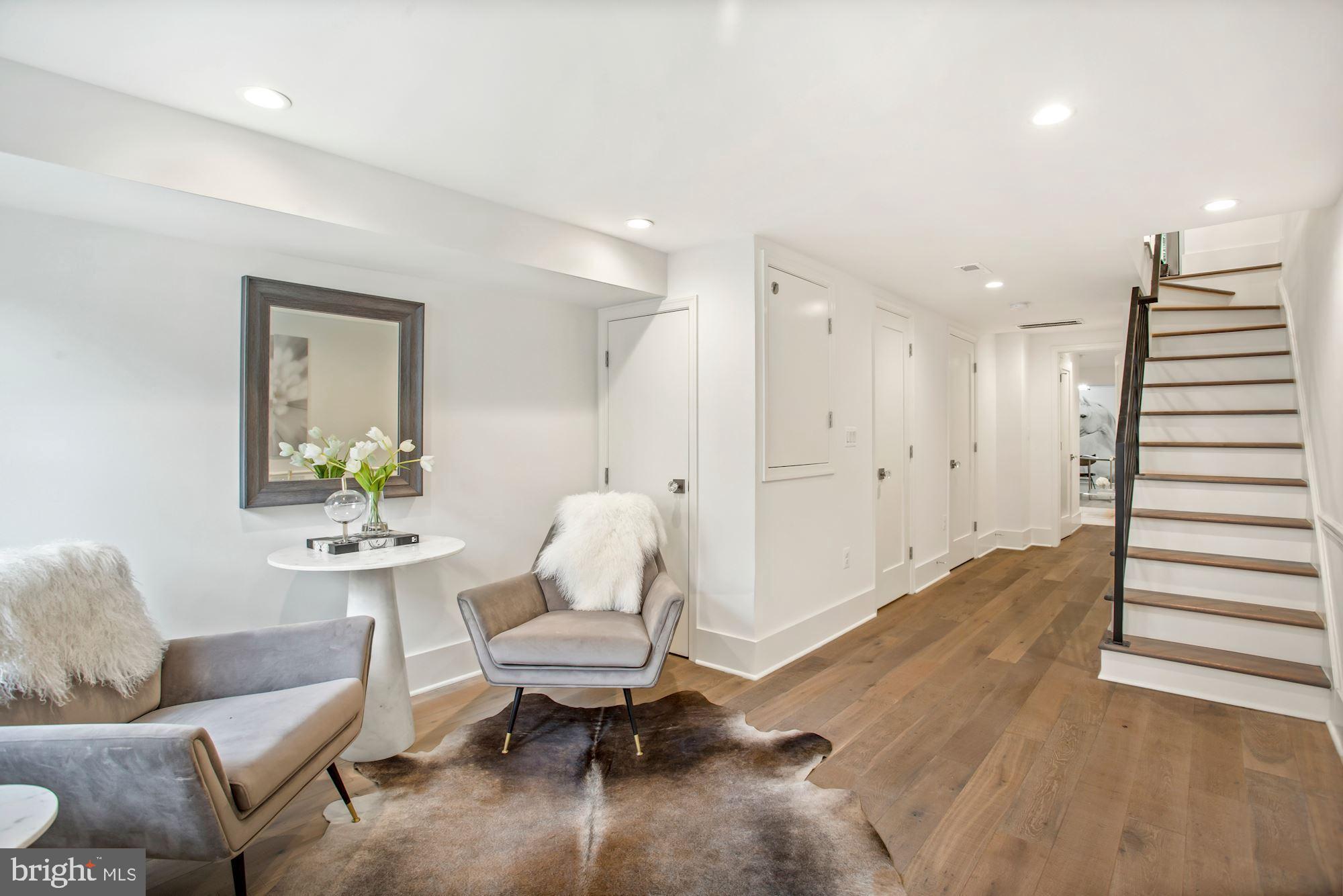 1663 32nd Street Northwest Washington, DC 20007 - Photo 3 of 15