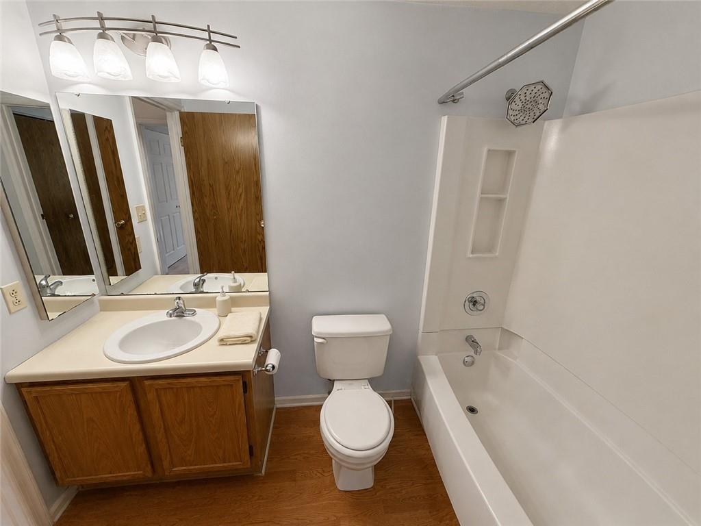 3244 Ward Street Pittsburgh, PA 15213 - Photo 13 of 22 Gallery Image 13