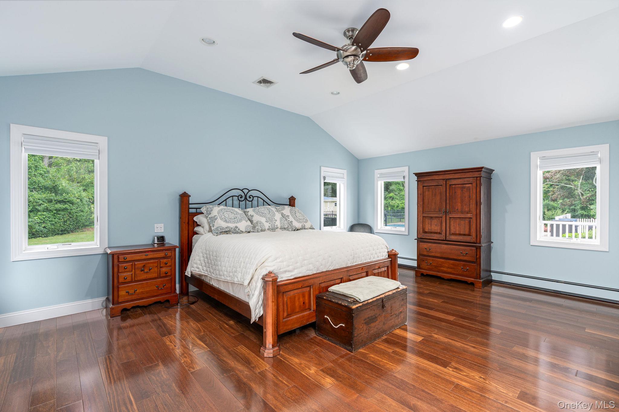 235 Azalea Road Mattituck, NY 11952 - Photo 16 of 34 Gallery Image 16