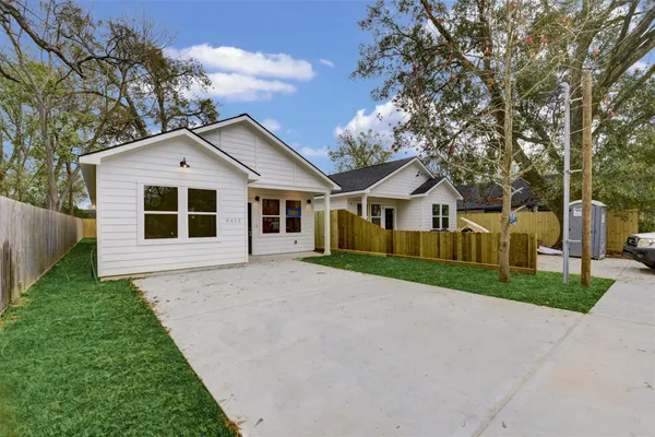 $1,800 | 8410 Sandra Street, Houston, TX 77016