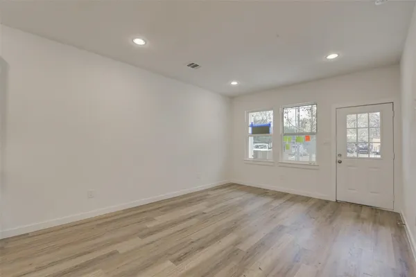 $1,800 | 8410 Sandra Street, Houston, TX 77016