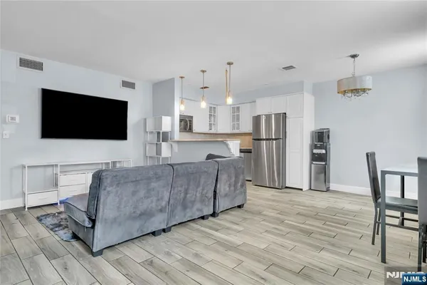 $249,900 | 1003 Unicorn Way, Unit H1, Clifton, NJ 07011