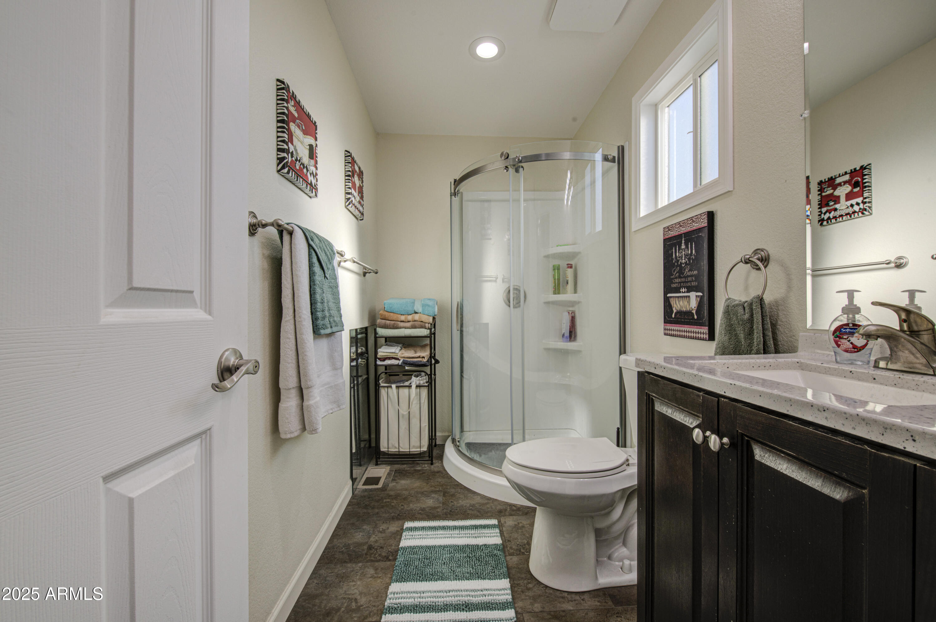 7750 East Broadway Road, Unit 401 Mesa, AZ 85208 - Photo 5 of 53 Bathroom 2-pic 1