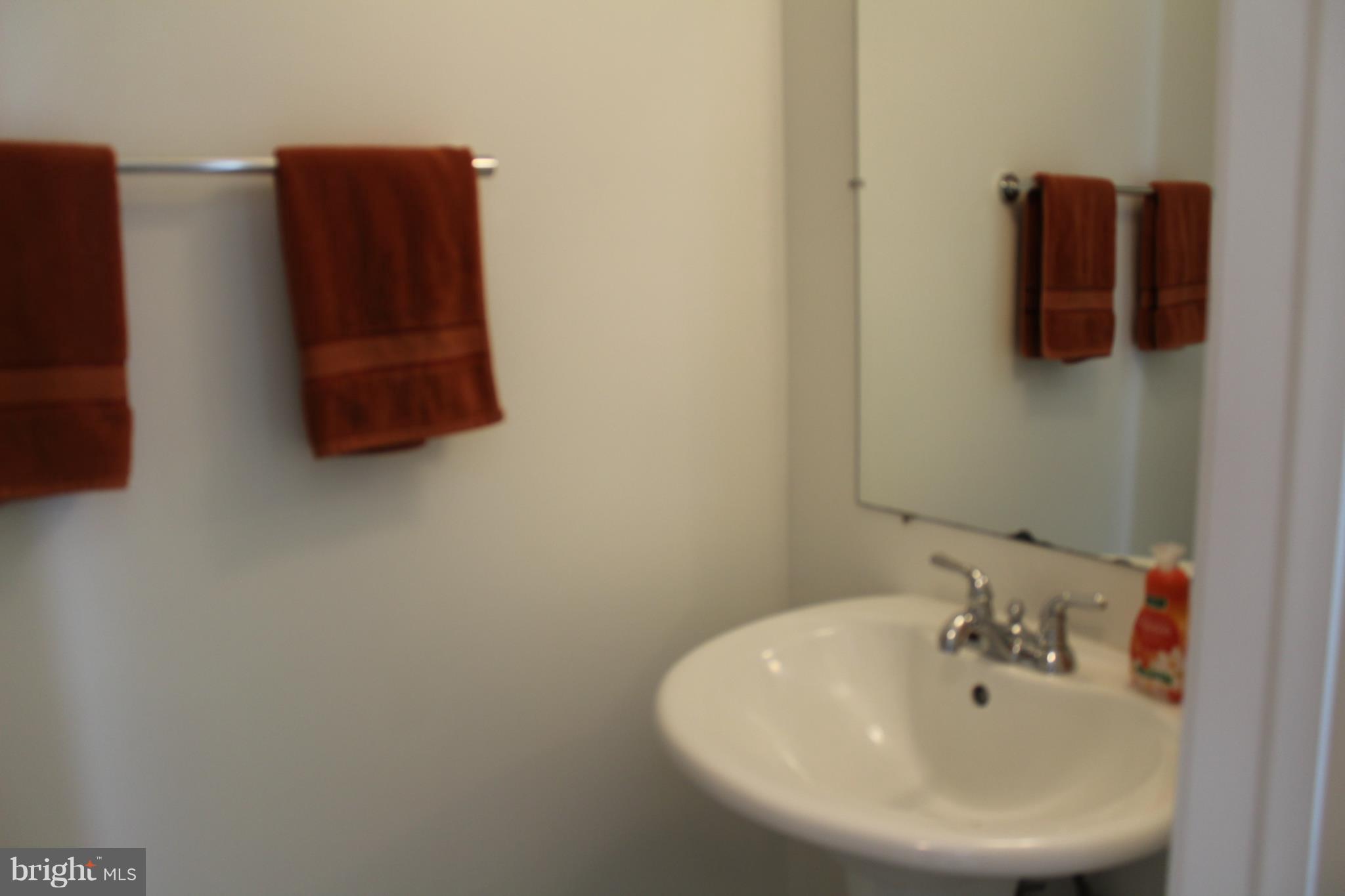 14528 Golden Oak Road Centreville, VA 20121 - Photo 13 of 25 Half Bath on the Main Level
