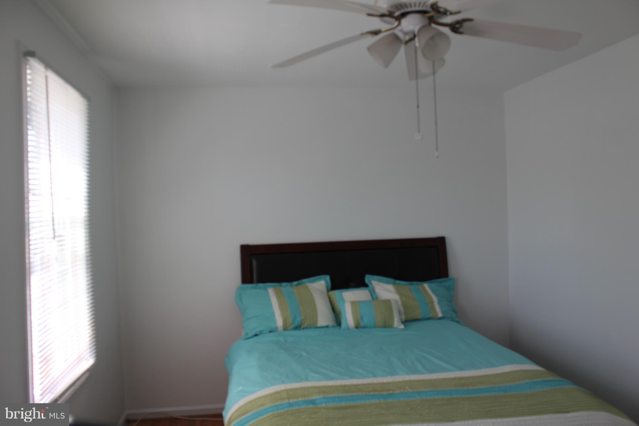 14528 Golden Oak Road Centreville, VA 20121 - Photo 16 of 25 Bedroom