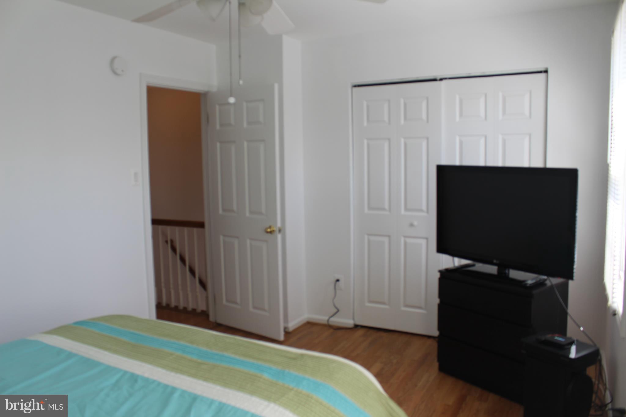 14528 Golden Oak Road Centreville, VA 20121 - Photo 17 of 25 Bedroom