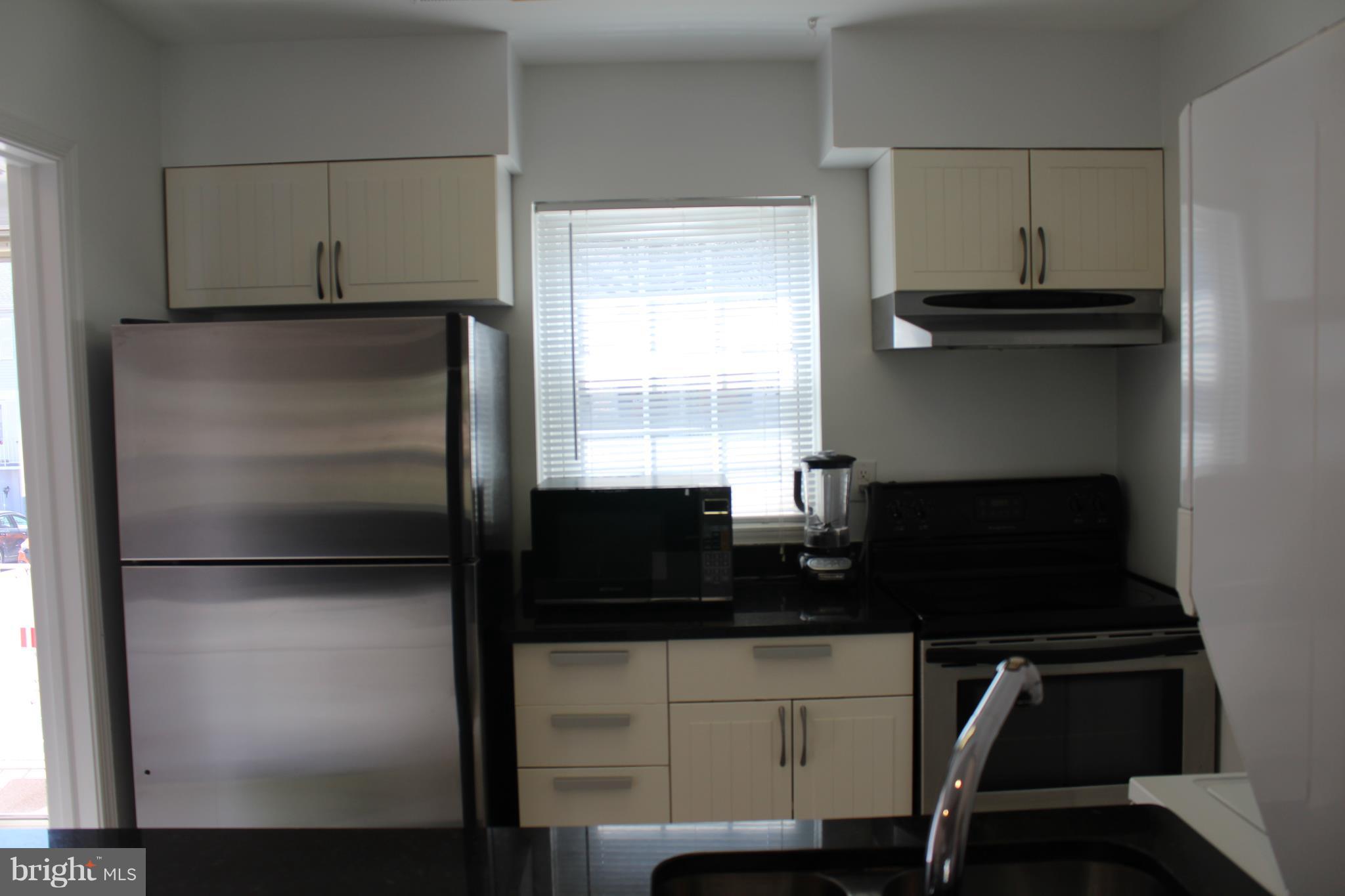 14528 Golden Oak Road Centreville, VA 20121 - Photo 5 of 25 Stainless Appliances