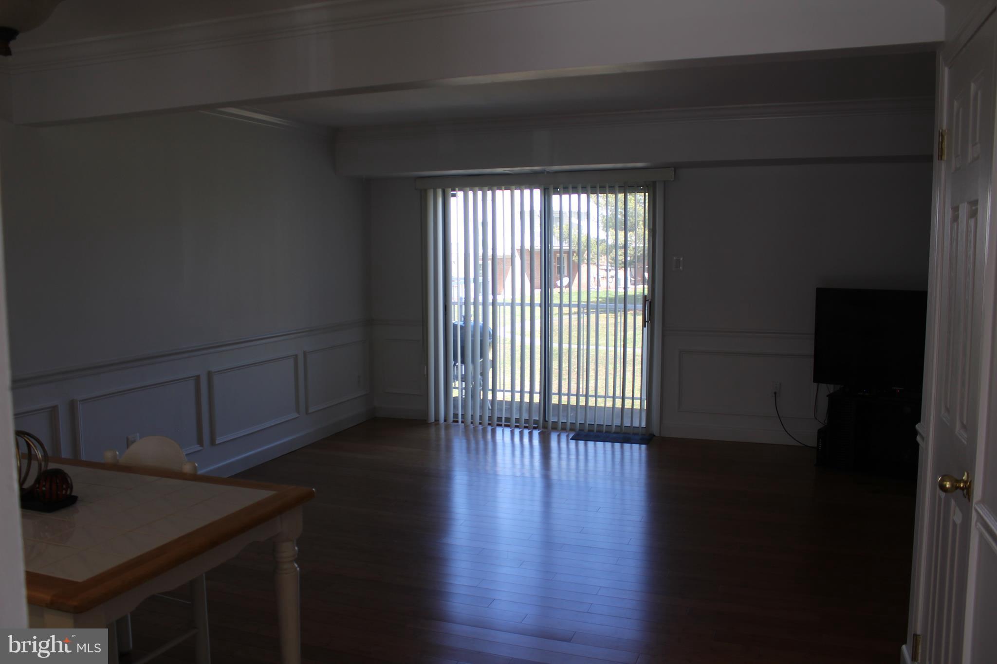 14528 Golden Oak Road Centreville, VA 20121 - Photo 7 of 25 Freshly Painted