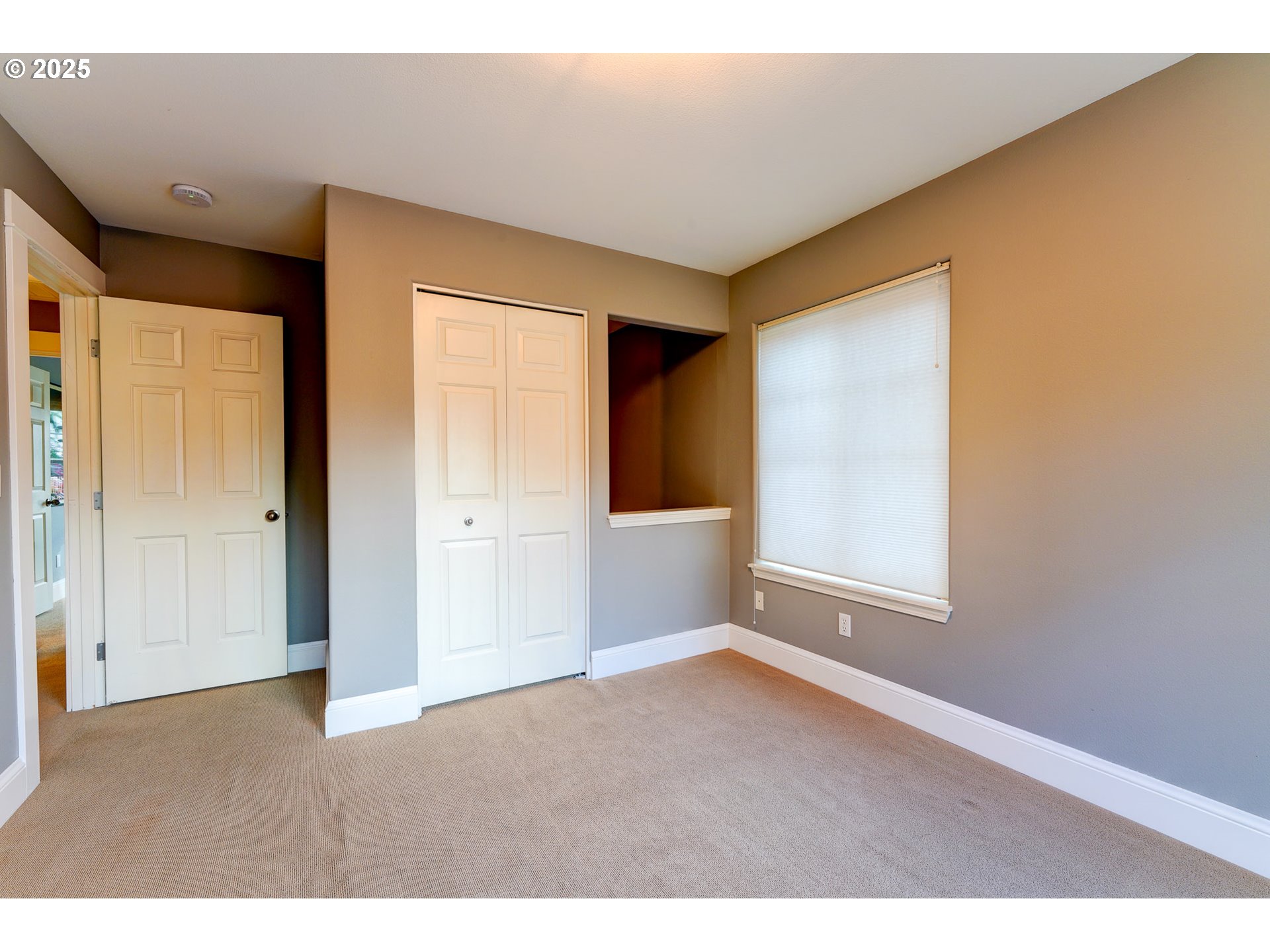 502 Northeast Knott Street Portland, OR 97212 - Photo 27 of 44 an empty room with windows