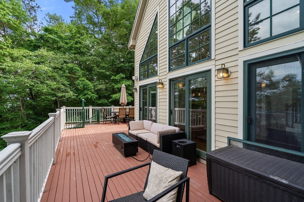10 Shore Road Plymouth, MA 02360 - Photo 11 of 42