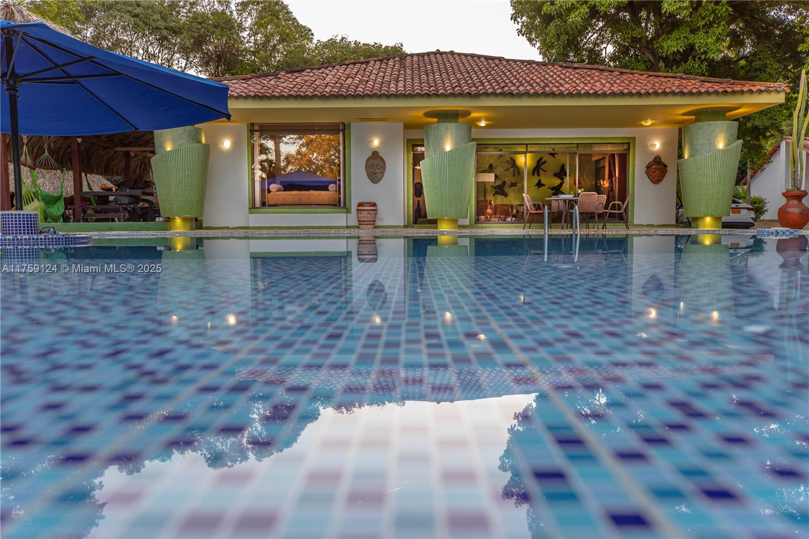 9 Via Girardot Tocaima undefined, CU 00000 - Photo 23 of 23 an entryway of a house with outdoor seating