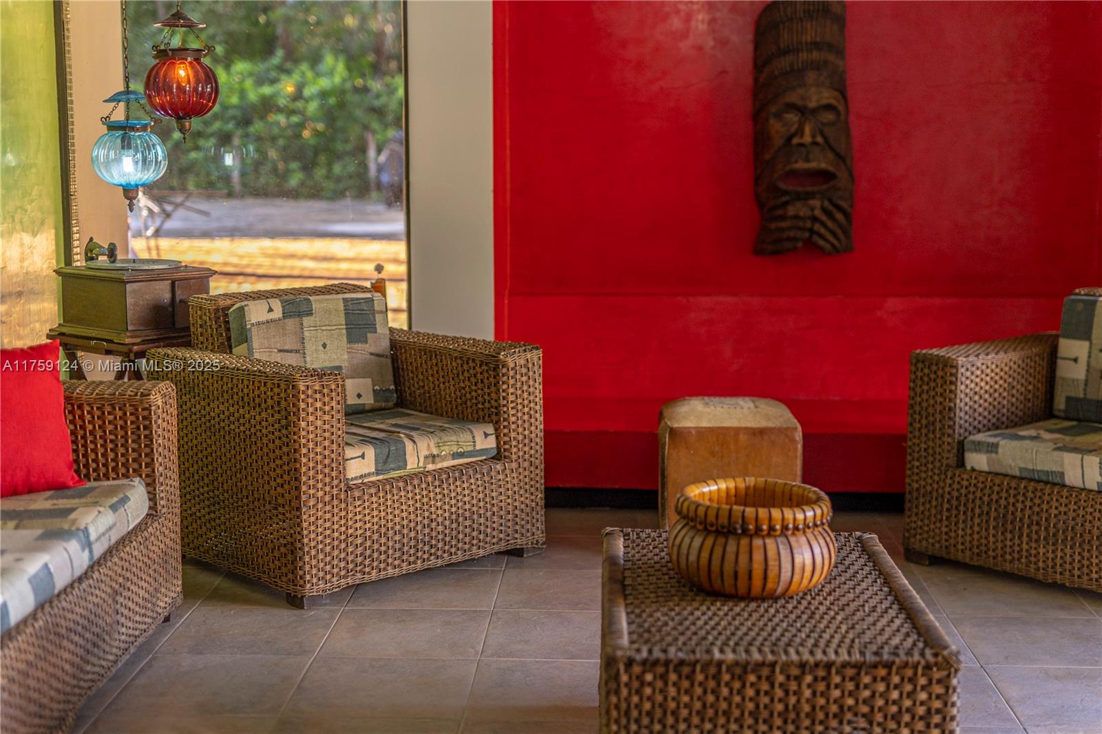 9 Via Girardot Tocaima undefined, CU 00000 - Photo 5 of 23 a living room with furniture