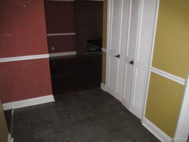 29823 Fall River Road Southfield, MI 48076 - Photo 13 of 25 261-849157 - (37).JPG