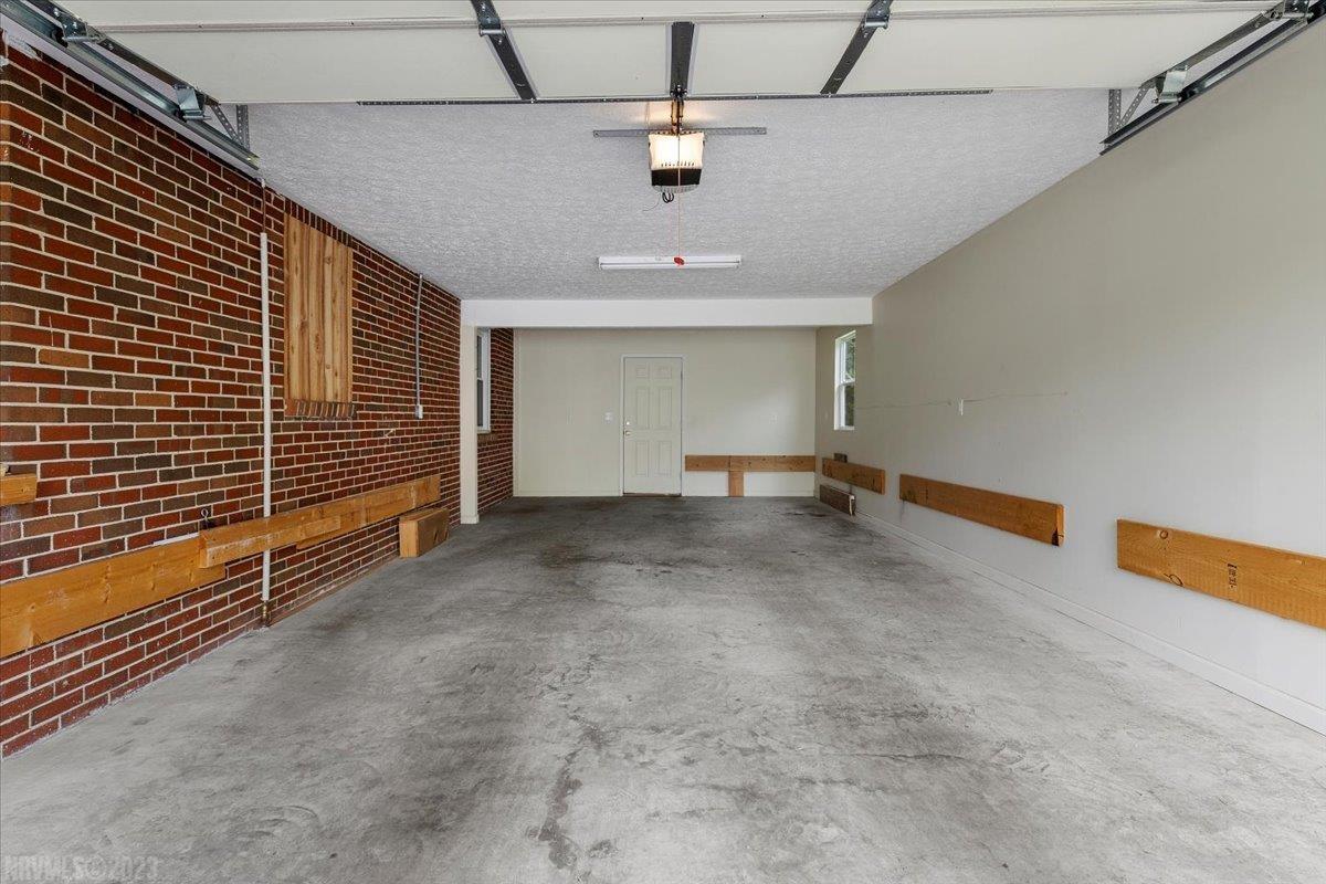 2000 Peppers Ferry Road Pulaski, VA 24301 - Photo 29 of 41 Gallery Image 29