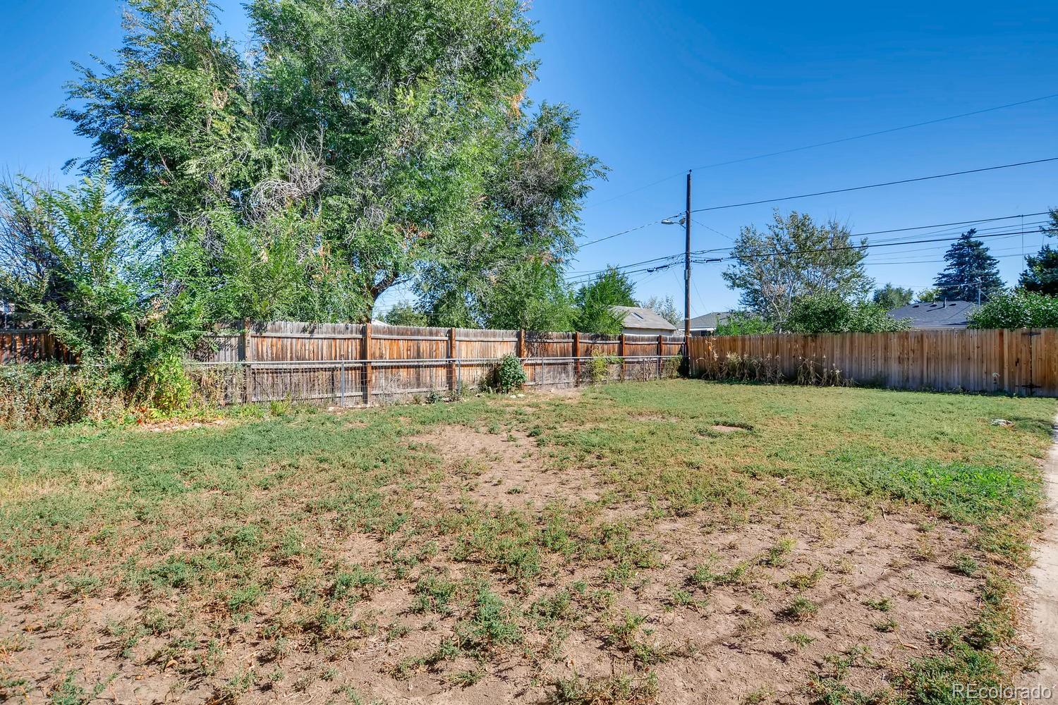 1708 Geneva Street Aurora, CO 80010 - Photo 23 of 26