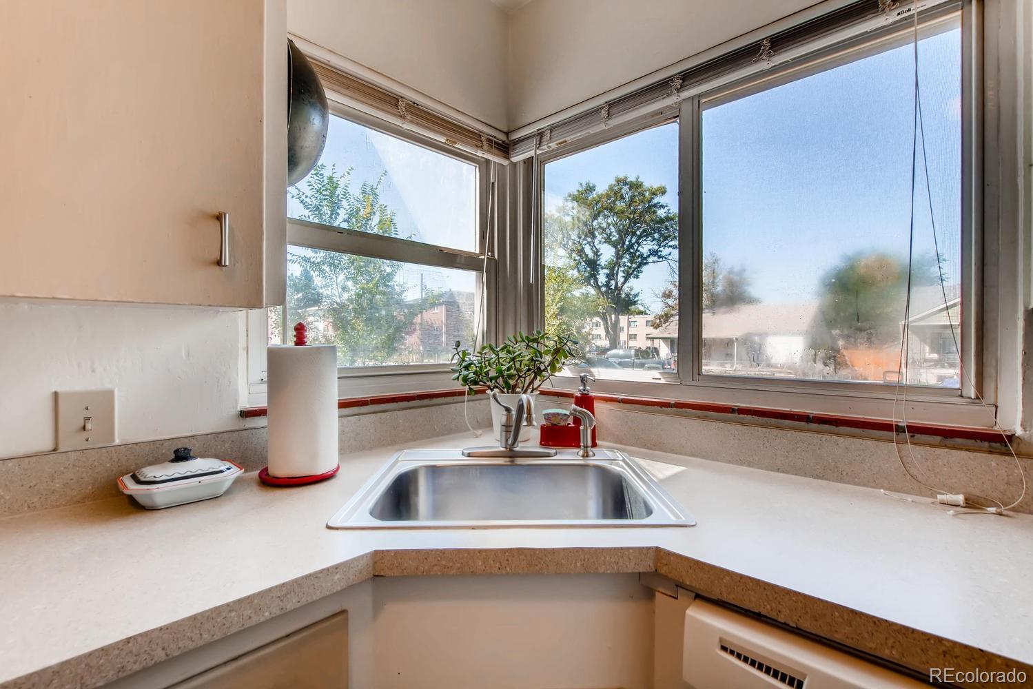 1708 Geneva Street Aurora, CO 80010 - Photo 9 of 26