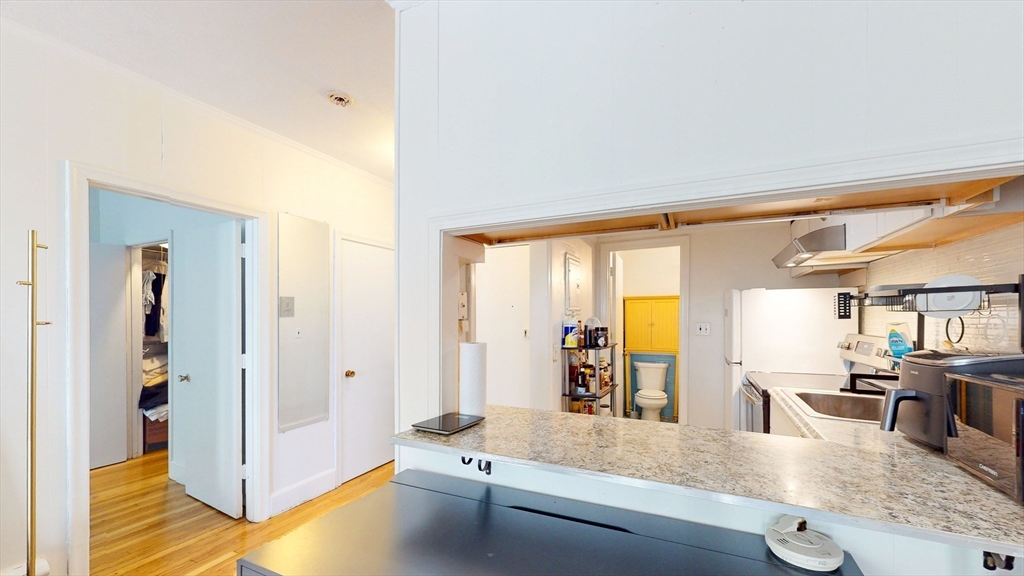513 Beacon Street, Unit 5 Boston, MA 02215 - Photo 9 of 20