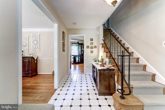 $5,850 | 10108 Donegal Court, Potomac, MD 20854