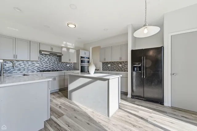 $295,000 | 469 Fairway Lane, University Park, IL 60484