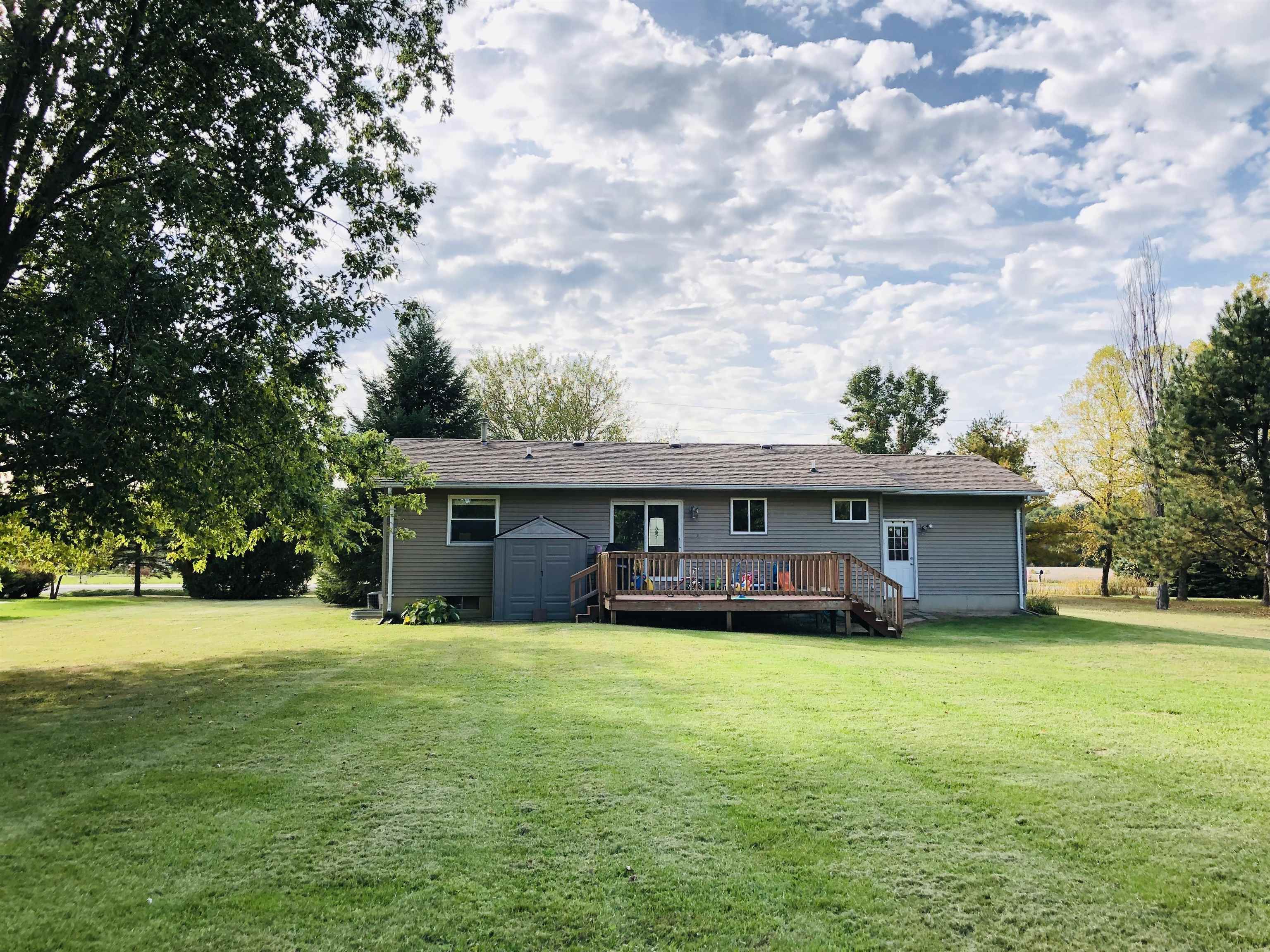 7392 North Nichols Road Flushing, MI 48433 - Photo 5 of 31 50092507-4.JPG