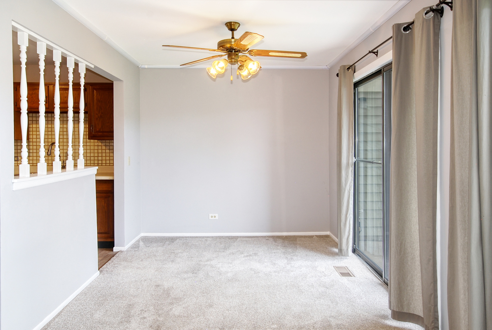 1540 Heather Court, Unit C1 Wheeling, IL 60090 - Photo 6 of 18