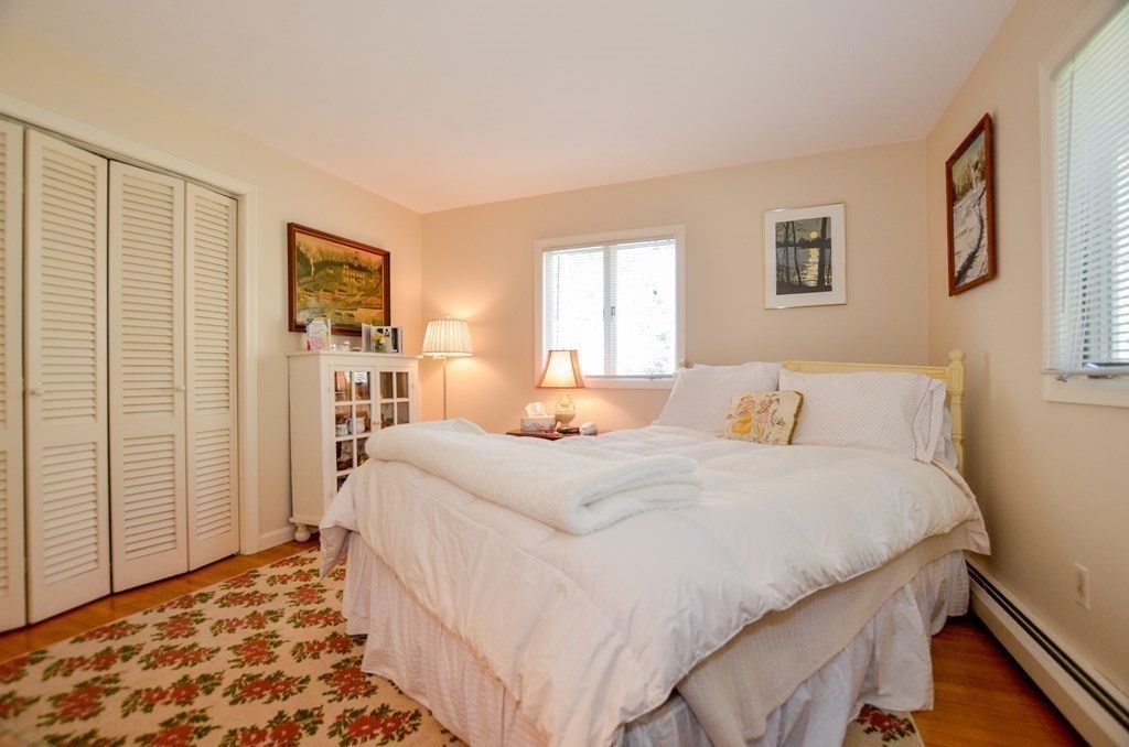 44 Register Road Marion, MA 02738 - Photo 13 of 42