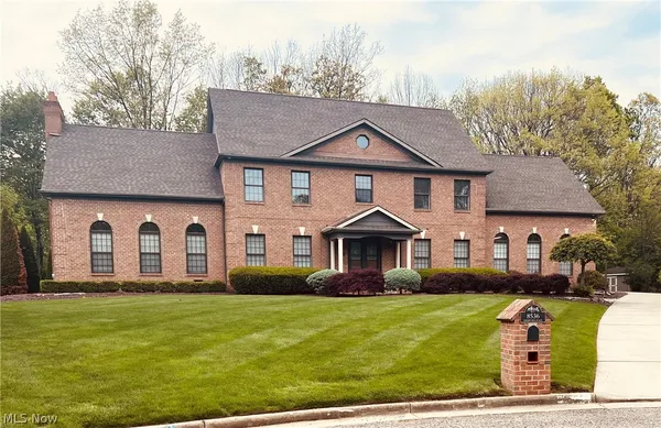 $819,000 | 8536 Cherry Hill Place, Youngstown, OH 44514