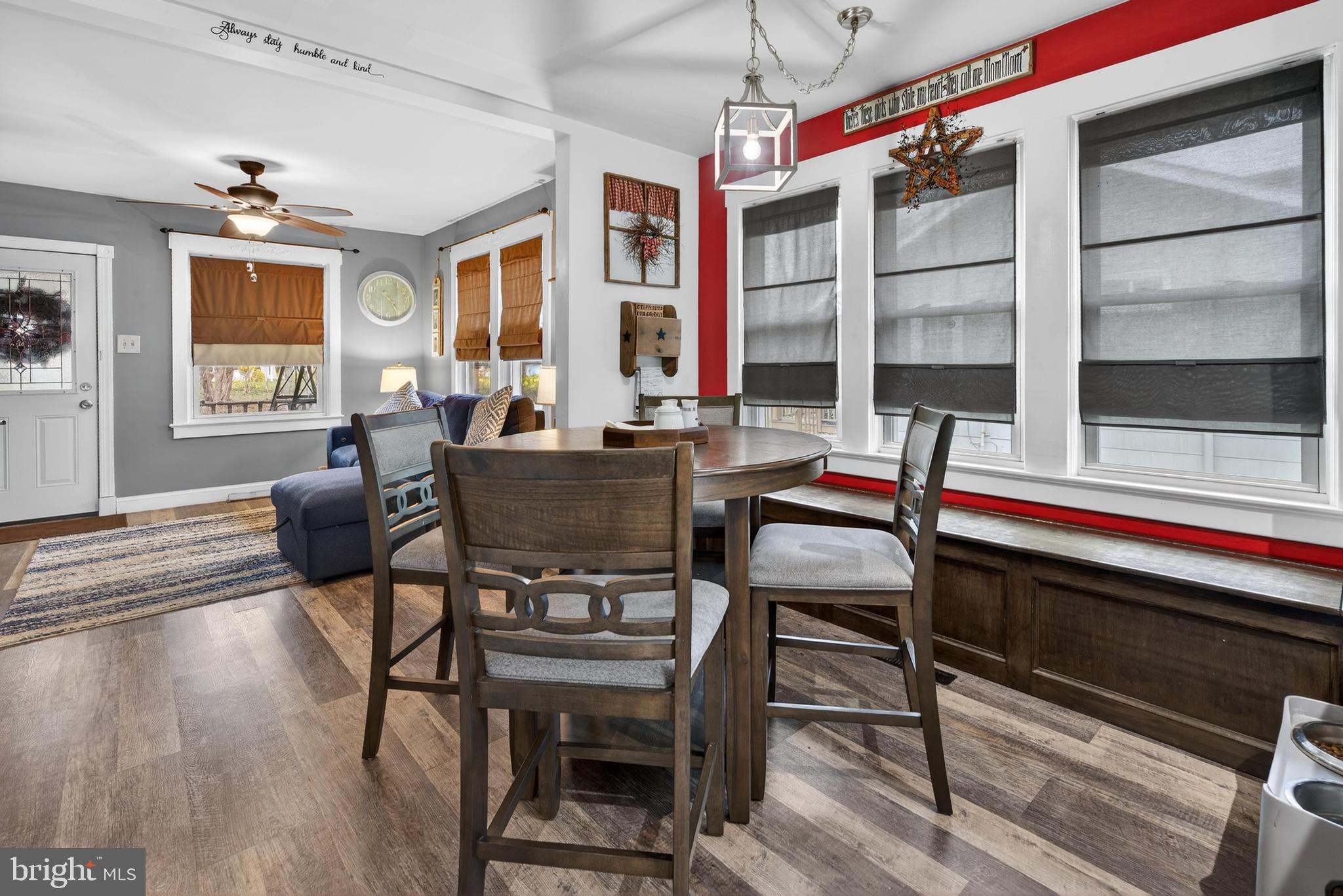 27 Arneys Mt Road Pemberton, NJ 08068 - Photo 8 of 30 Tons of Windows in Living Space - Replacement