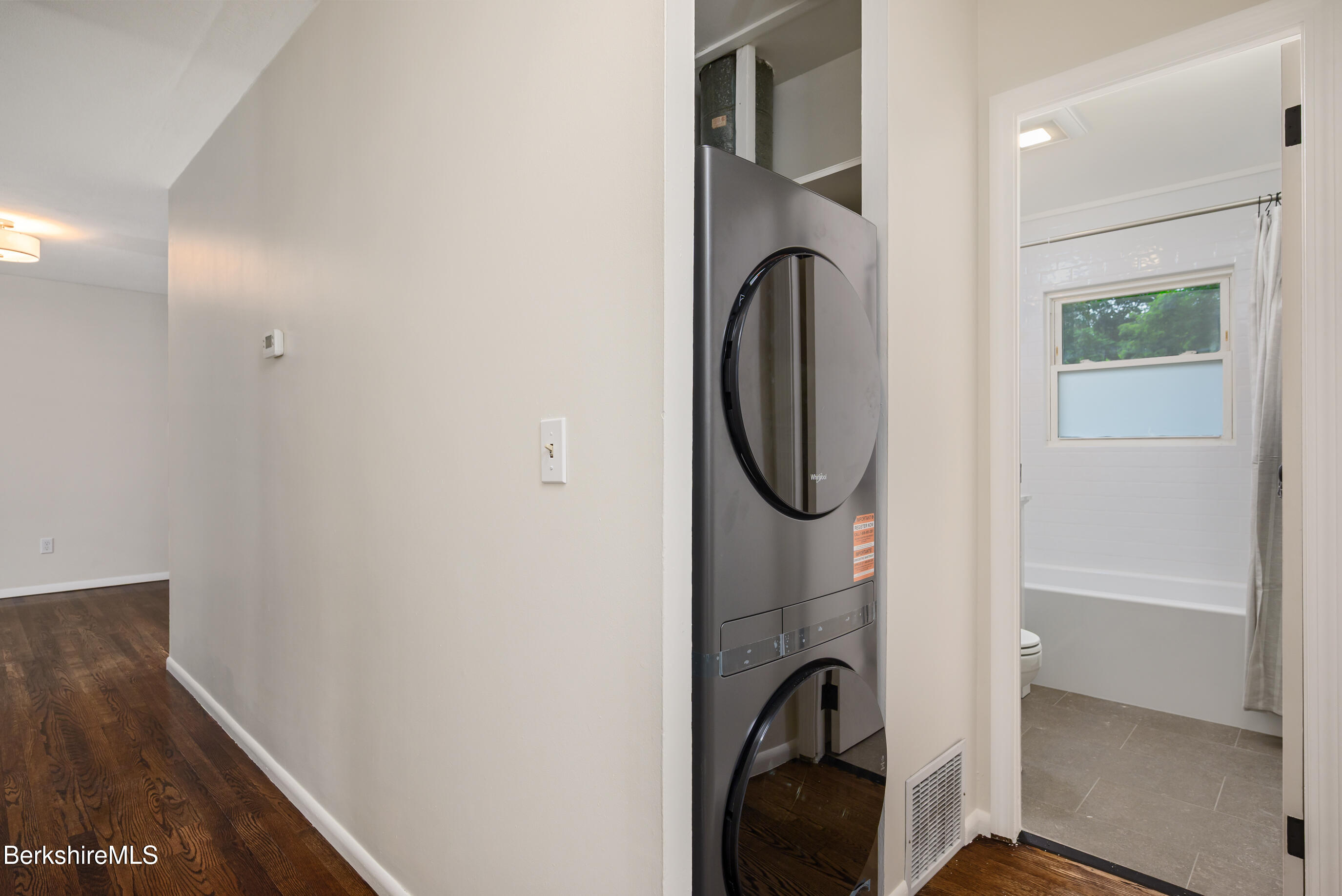 142 Franklin Street North Adams, MA 01247 - Photo 21 of 27 142-Franklin-21