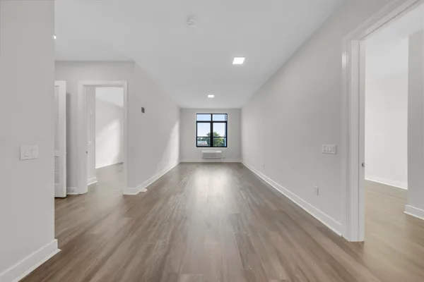 $3,700 | 121 34th Street, Unit 611, Union City, NJ 07087