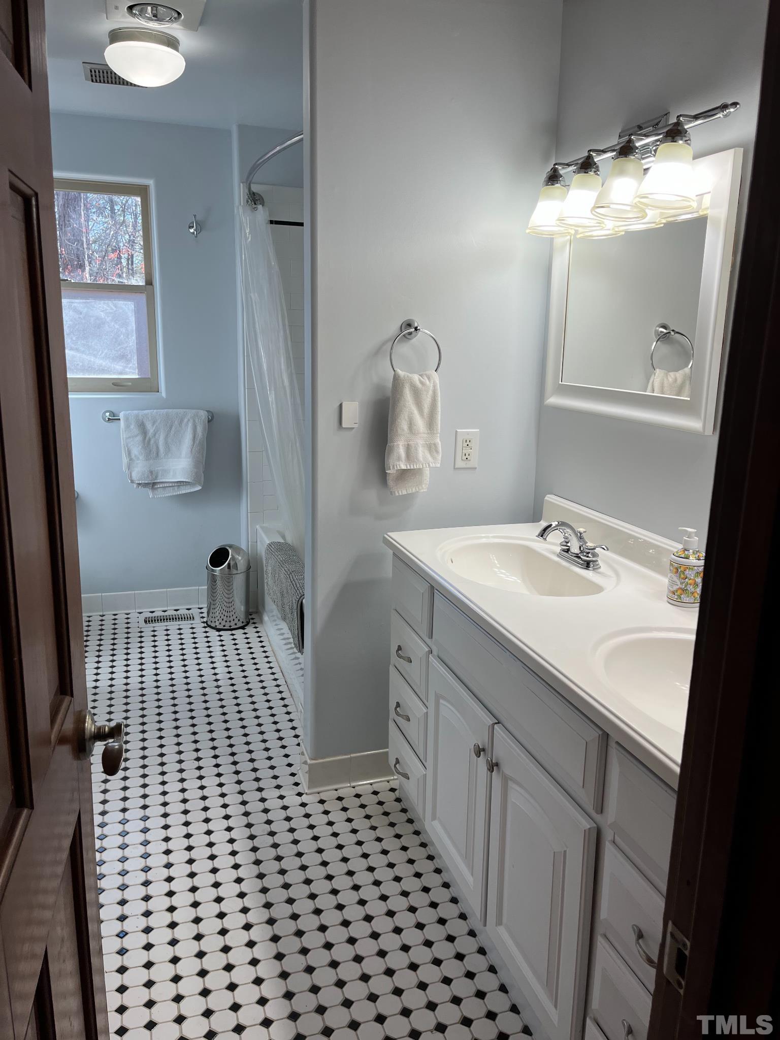 7912 Senter Farm Road Apex, NC 27539 - Photo 39 of 78 Gallery Image 39