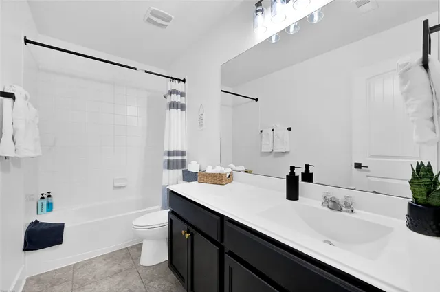 $2,300 | 17746 Auburn Heights Trail, Richmond, TX 77407