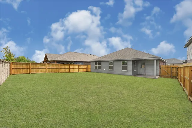 $2,300 | 17746 Auburn Heights Trail, Richmond, TX 77407