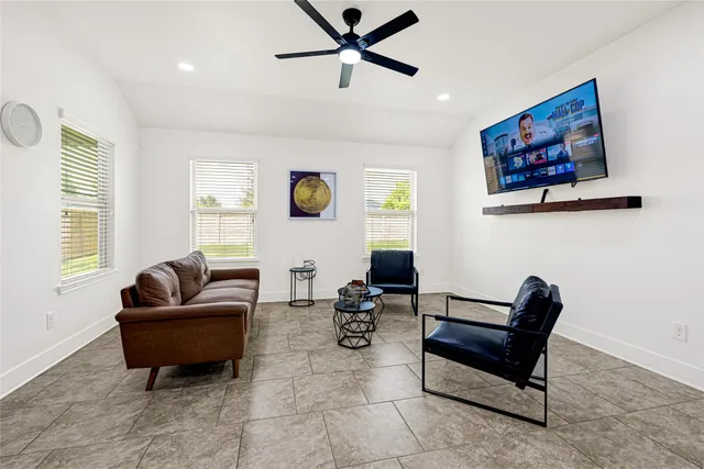 $2,300 | 17746 Auburn Heights Trail, Richmond, TX 77407