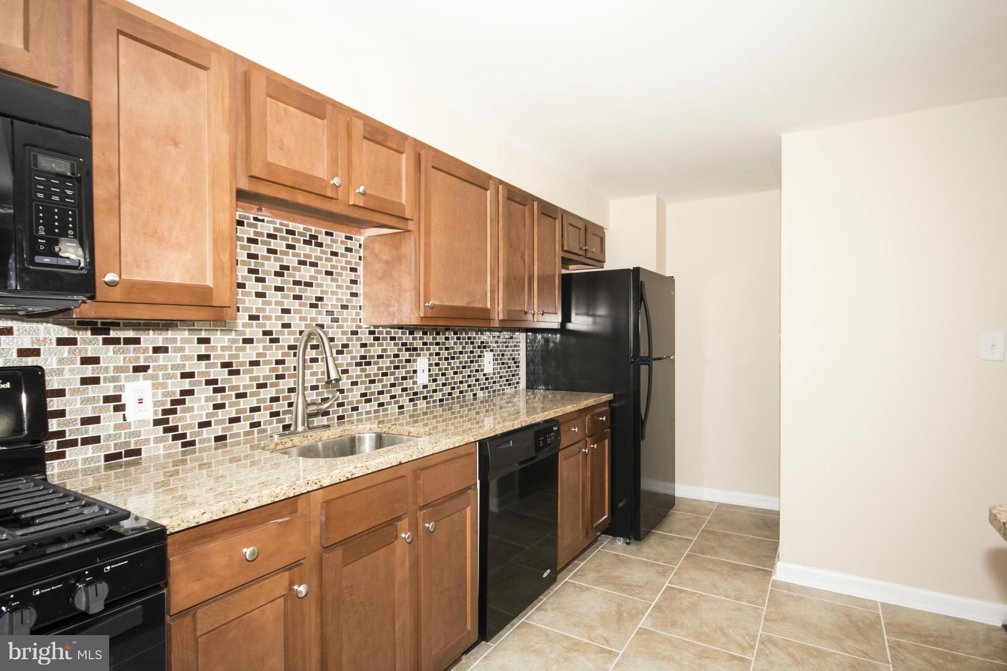 5527 Bucknell Road Baltimore, MD 21206 - Photo 12 of 28 Kitchen