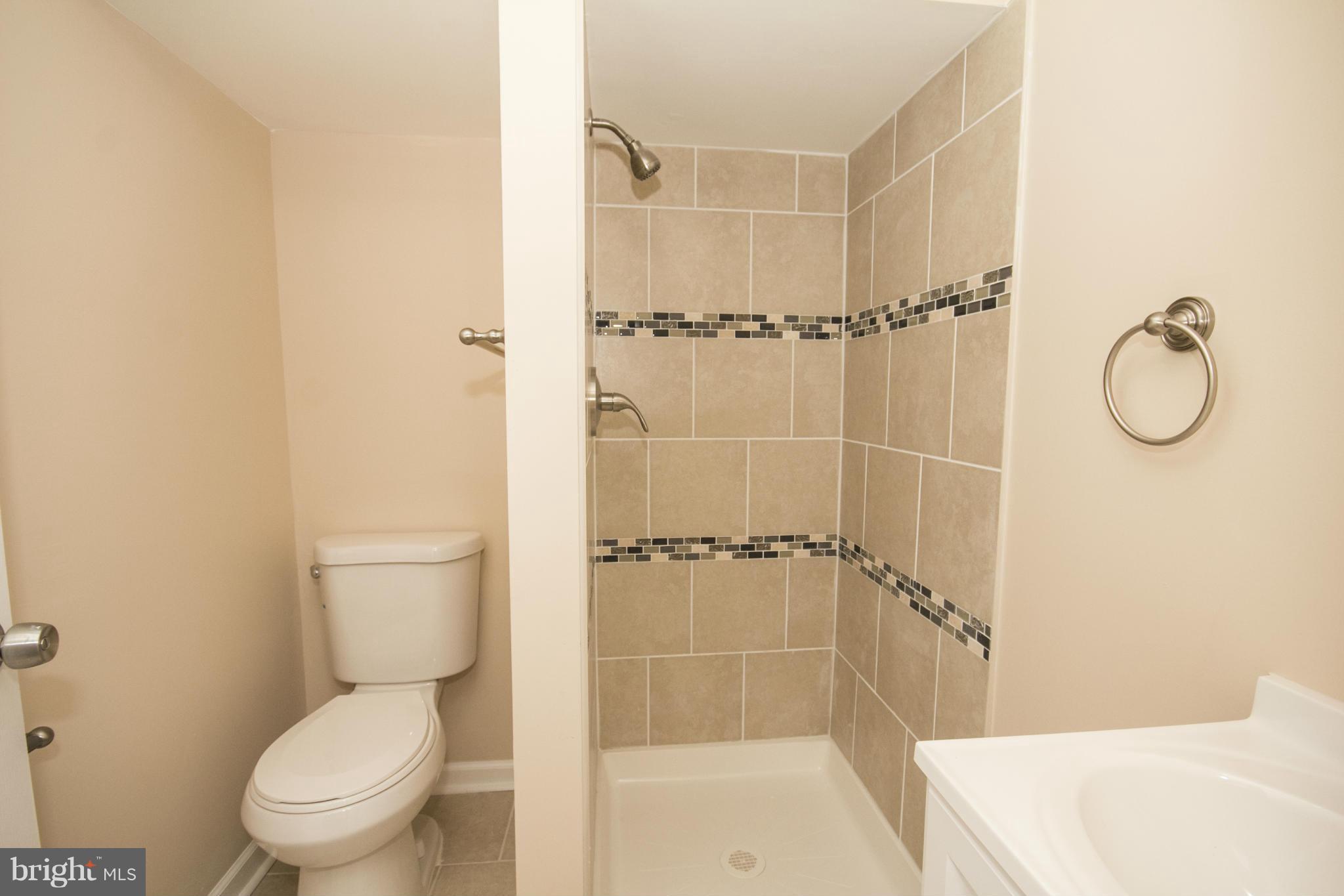5527 Bucknell Road Baltimore, MD 21206 - Photo 19 of 28 Bath