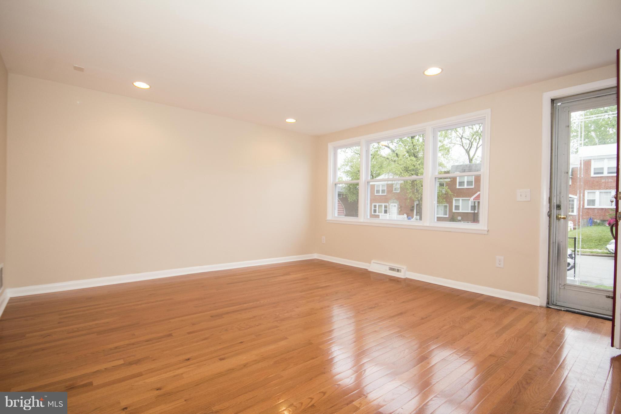 5527 Bucknell Road Baltimore, MD 21206 - Photo 6 of 28 Interior (General)