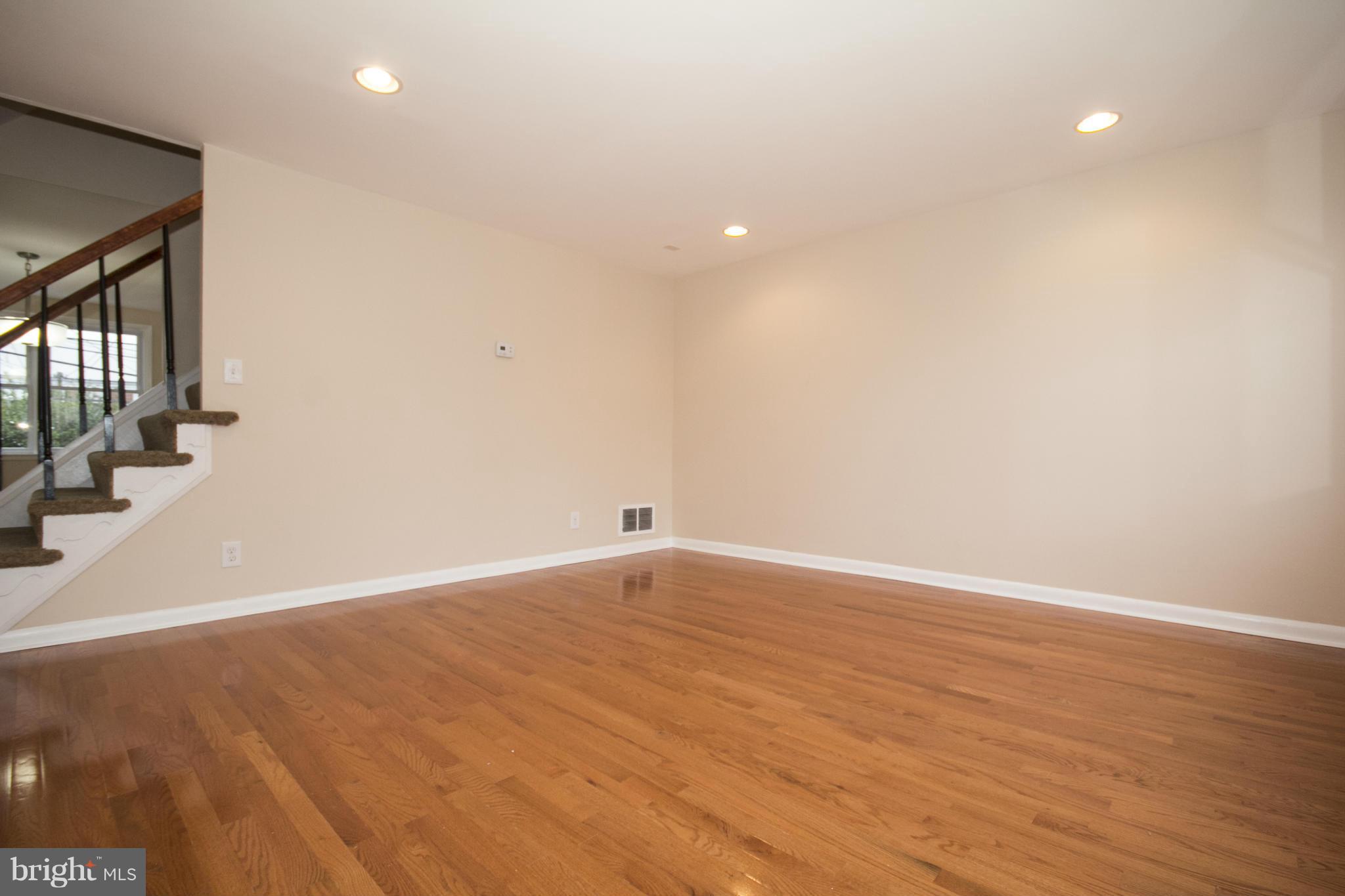 5527 Bucknell Road Baltimore, MD 21206 - Photo 8 of 28 Interior (General)