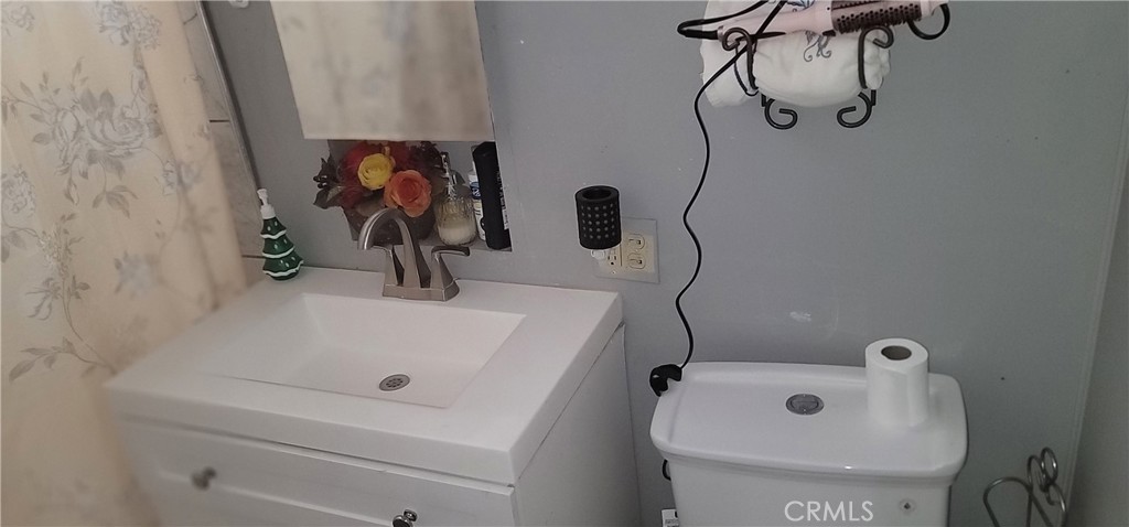 22838 Bear Valley Road, Unit 73 Apple Valley, CA 92308 - Photo 15 of 16