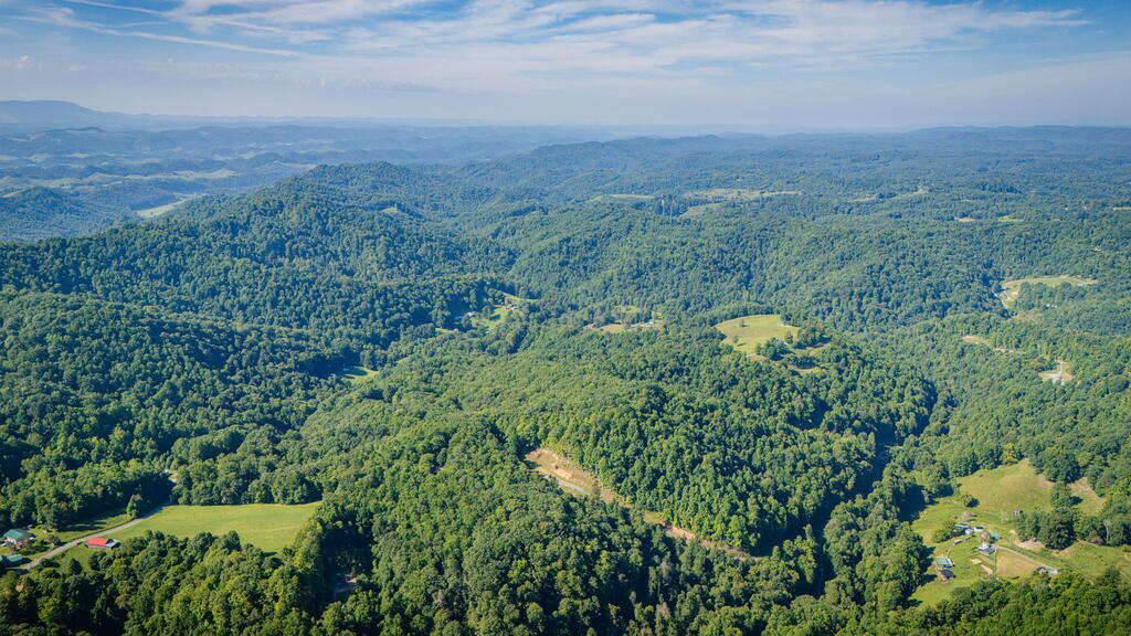3808 Combs Rdg Road Honaker, VA 24260 - Photo 40 of 41 Gallery Image 40