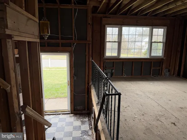 $275,000 | 5 Clive Court, Ewing, NJ 08638