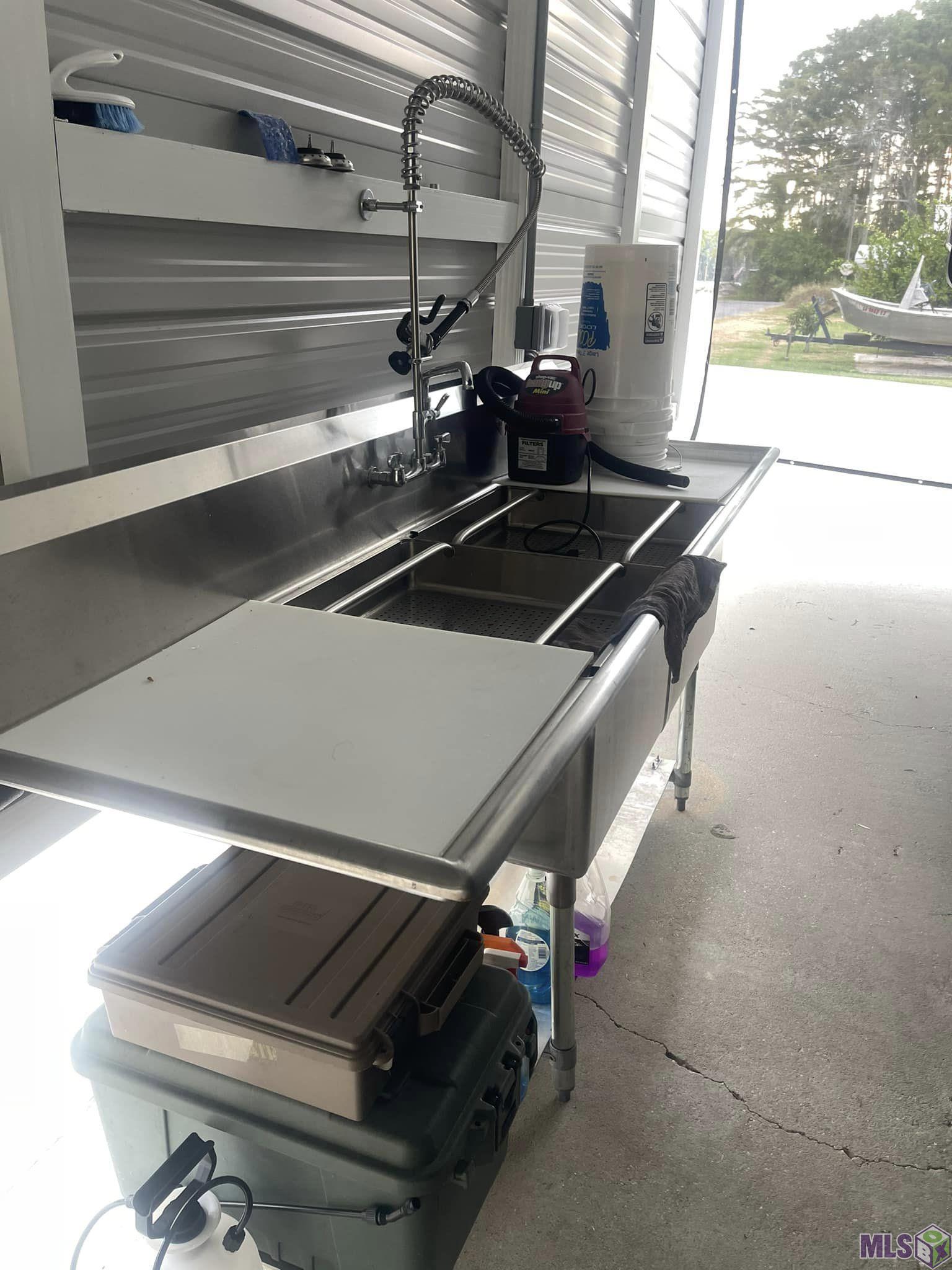 106 Ave A Pierre Part, LA 70339 - Photo 24 of 31 Fish Cleaning Station