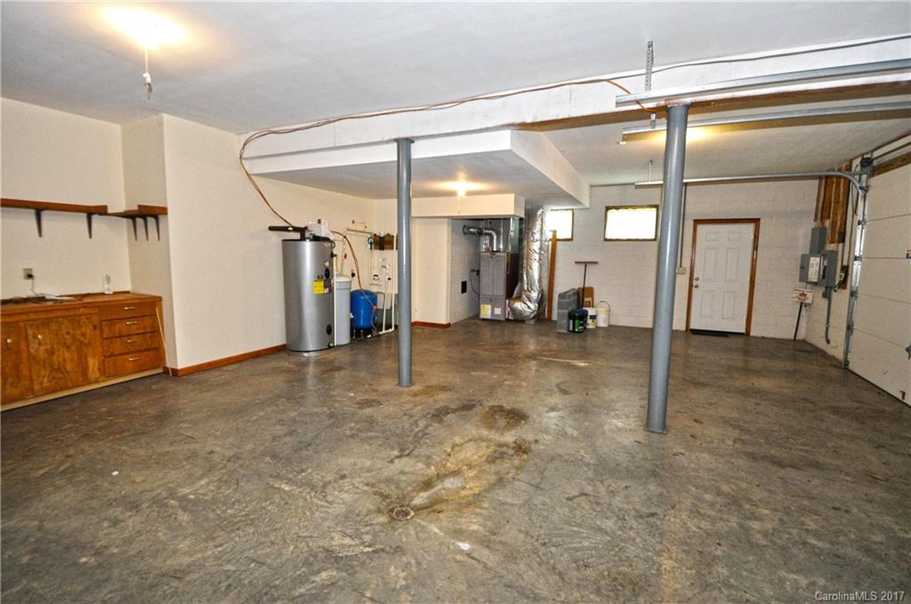 500 Robert Wilson Road Marshall, NC 28753 - Photo 20 of 23 Gallery Image 20