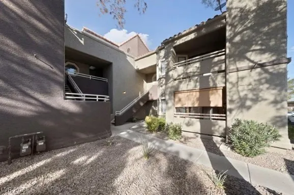 $2,395 | 5036 South Rainbow Boulevard, Unit 206, Las Vegas, NV 89103