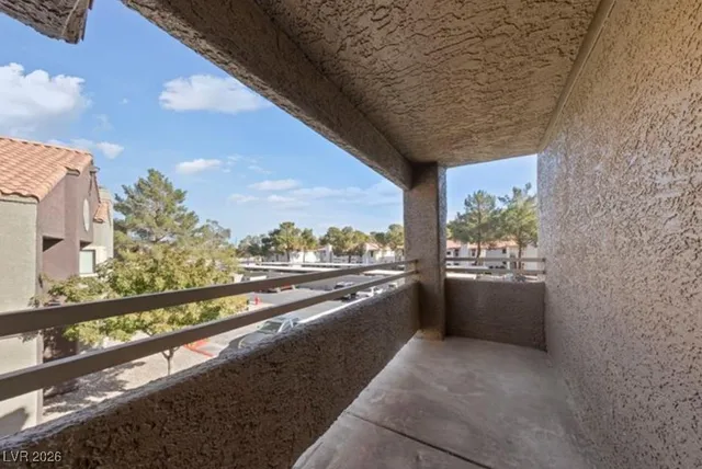 $2,395 | 5036 South Rainbow Boulevard, Unit 206, Las Vegas, NV 89103