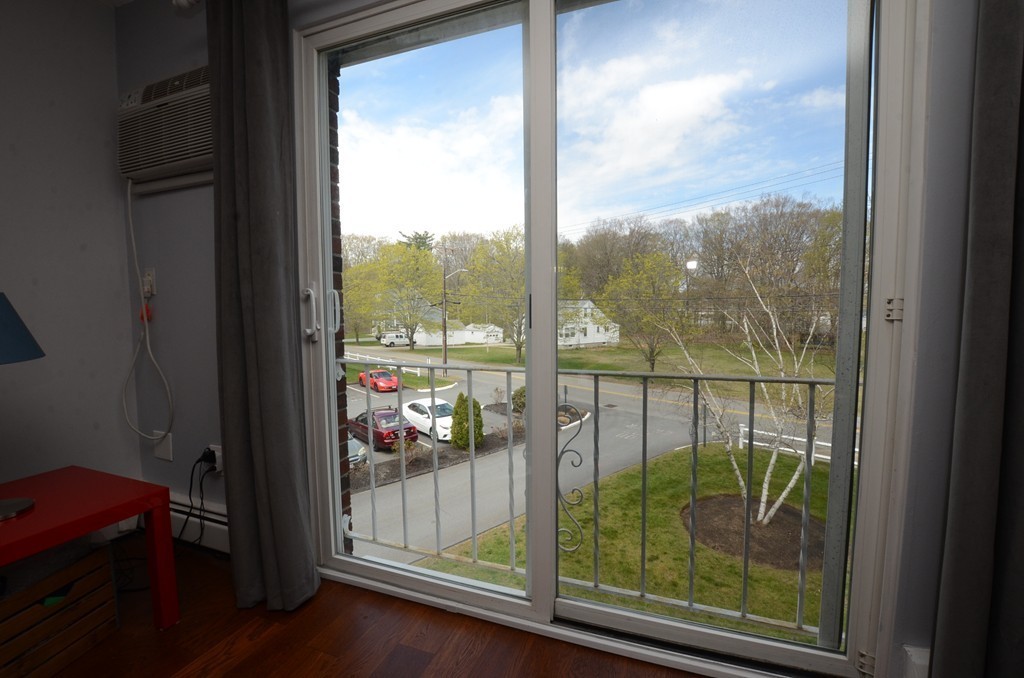 25 Clark's Road, Unit 301 Amesbury, MA 01913 - Photo 9 of 24 Gallery Image 9