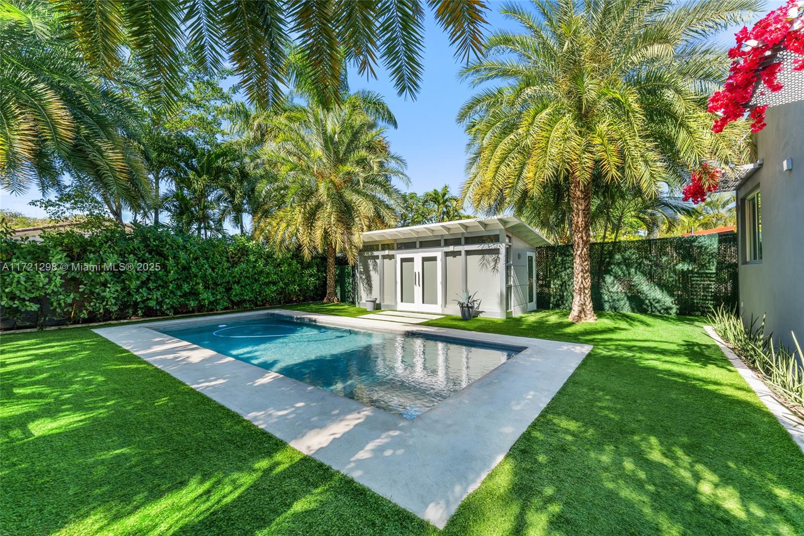 444 Southwest 18th Road Miami, FL 33129 - Photo 3 of 36