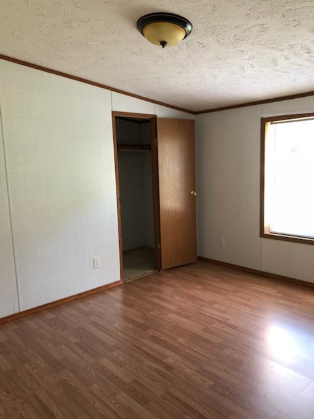 3044 South Old Clifty Road Bloomfield, IN 47424 - Photo 5 of 18