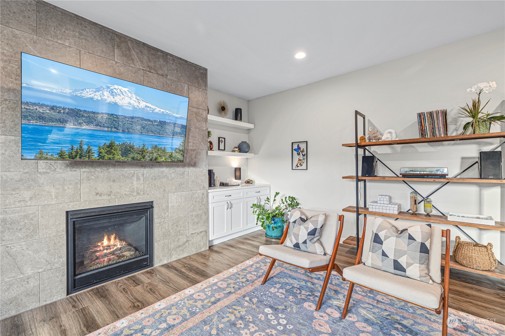 16614 Sylvester Road Southwest Burien, WA 98166 - Photo 20 of 40 a living room with furniture and a fireplace