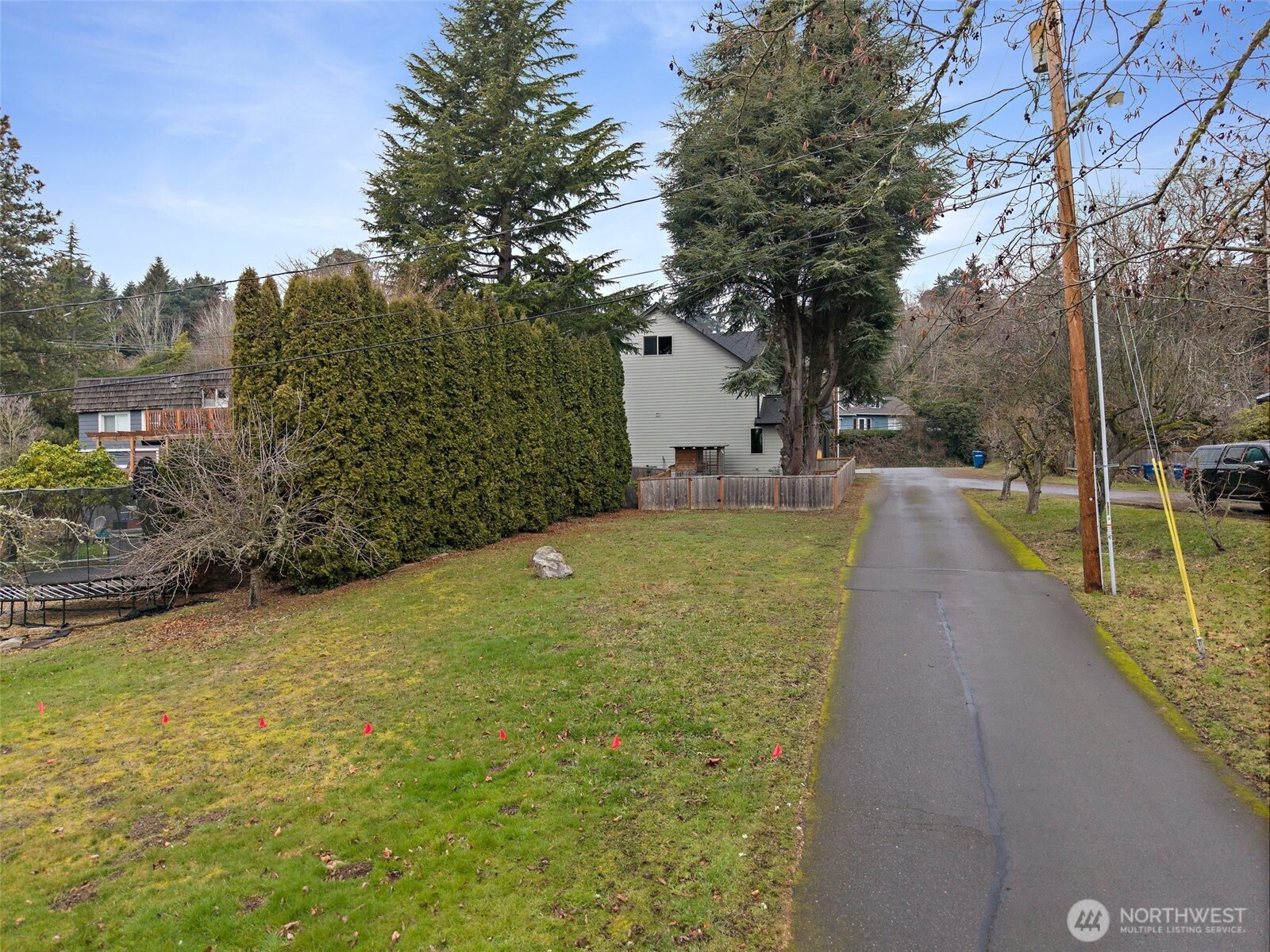 16614 Sylvester Road Southwest Burien, WA 98166 - Photo 3 of 40 a view of a backyard